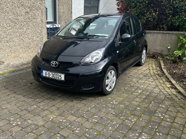 Toyota Aygo Hatchback, Petrol, 2011, Black