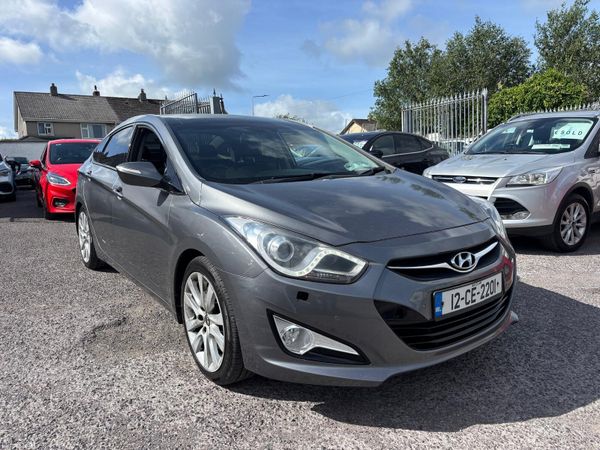 Hyundai i40 Saloon, Diesel, 2012, Silver