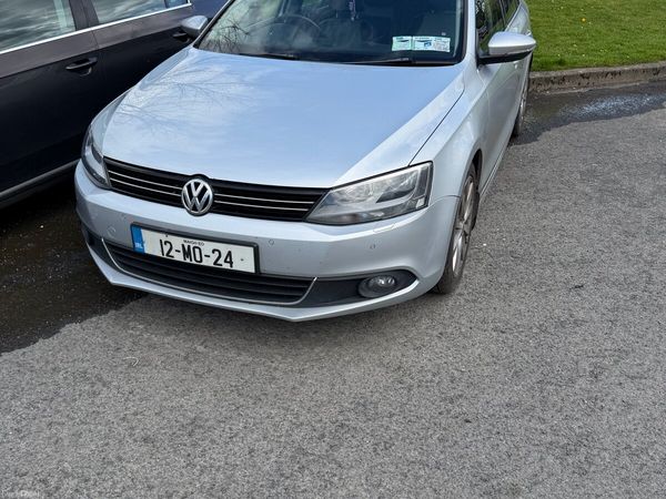 Volkswagen Jetta Saloon, Diesel, 2012, Silver