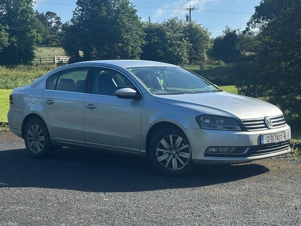 Volkswagen Passat Saloon, Diesel, 2012, Silver