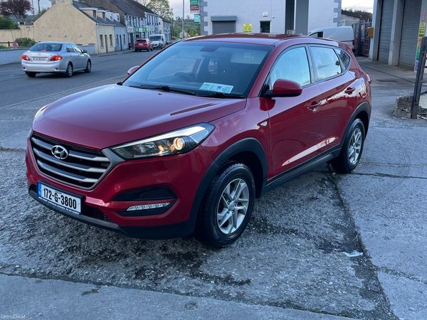 Hyundai Tucson SUV, Diesel, 2017, Red