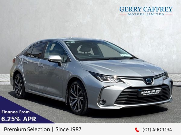 Toyota Corolla Saloon, Petrol Hybrid, 2022, Grey