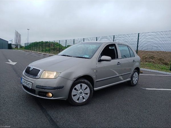 Skoda Fabia Hatchback, Petrol, 2006, Beige