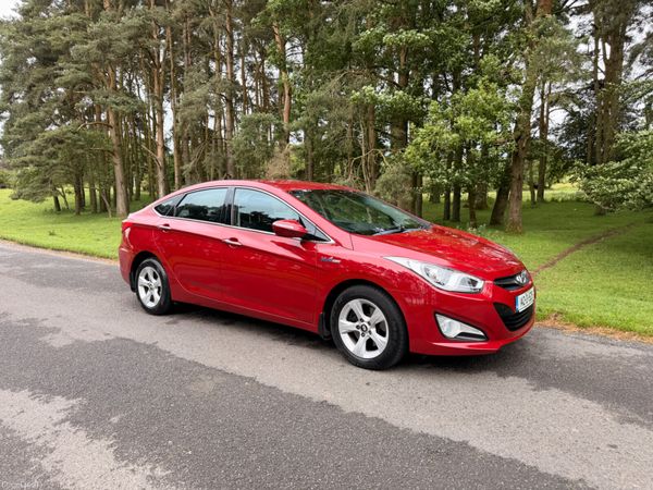 Hyundai i40 Saloon, Diesel, 2014, Red