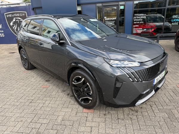 Peugeot 5008 MPV, Electric, 2026, Grey