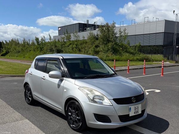 Suzuki Swift Hatchback, Petrol, 2013, Silver