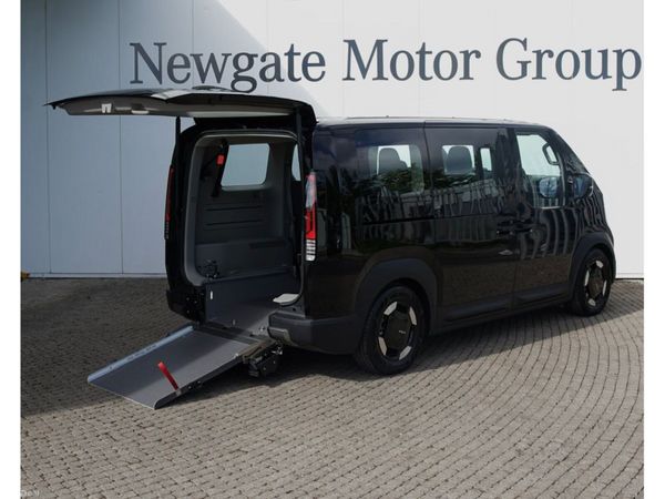 Kia PV5 Van, Electric, 2026, Black