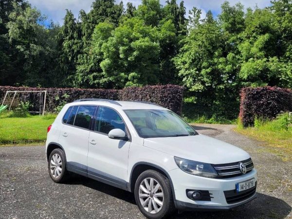Volkswagen Tiguan SUV, Diesel, 2014, White