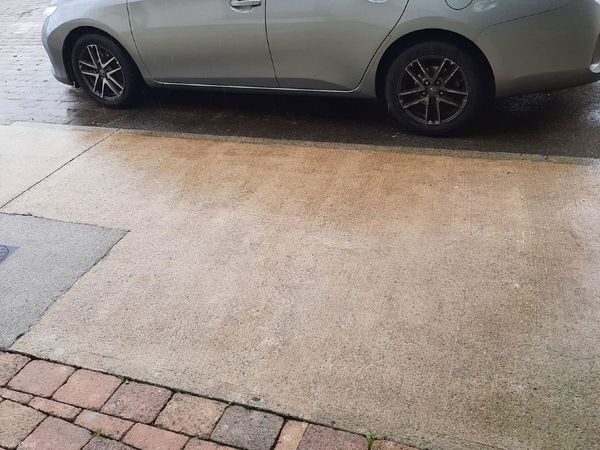 Toyota Auris Estate, Diesel, 2014, Grey