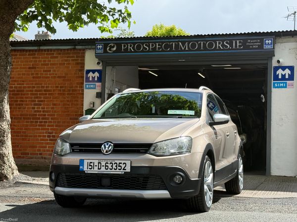 Volkswagen Polo Hatchback, Petrol, 2015, Beige