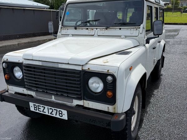 Land Rover Defender Estate, Diesel, 2005, White