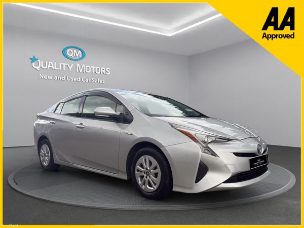 Toyota Prius Hatchback, Petrol Hybrid, 2017, Silver