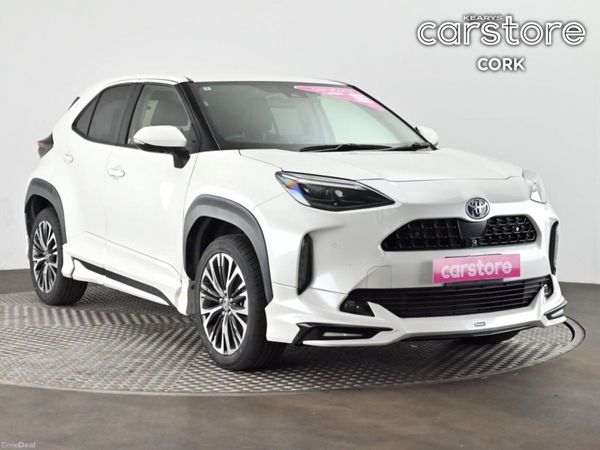 Toyota Yaris Cross Hatchback, Petrol Hybrid, 2022, White