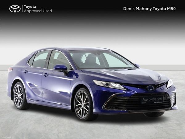 Toyota Camry Saloon, Petrol Hybrid, 2023, Blue