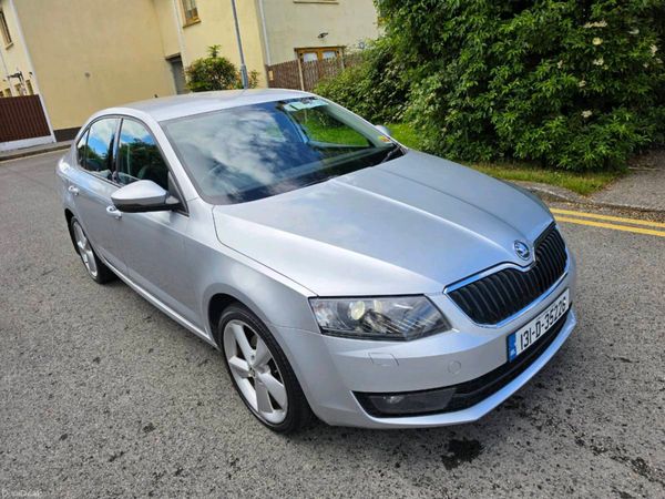 Skoda Octavia Hatchback, Diesel, 2013, Silver