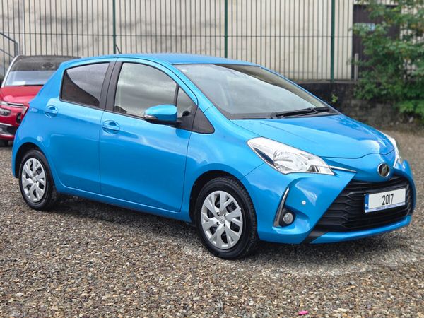 Toyota Vitz Hatchback, Petrol, 2017, Blue