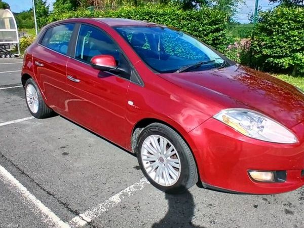 Fiat Bravo Hatchback, Diesel, 2008, Red