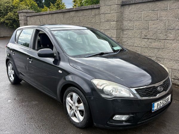 Kia Ceed Hatchback, Diesel, 2011, Black