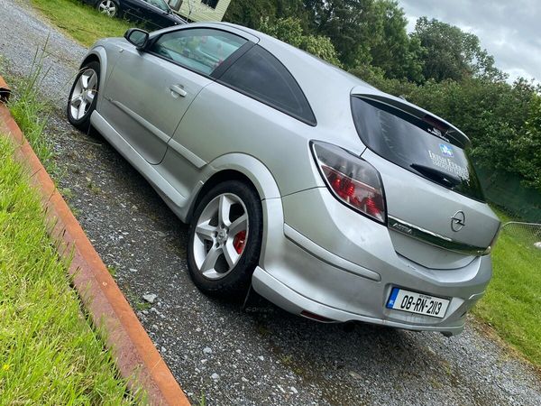 Opel Astra Hatchback, Diesel, 2008, Silver