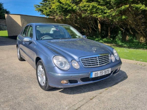 Mercedes-Benz E-Class Saloon, Petrol, 2005, Blue