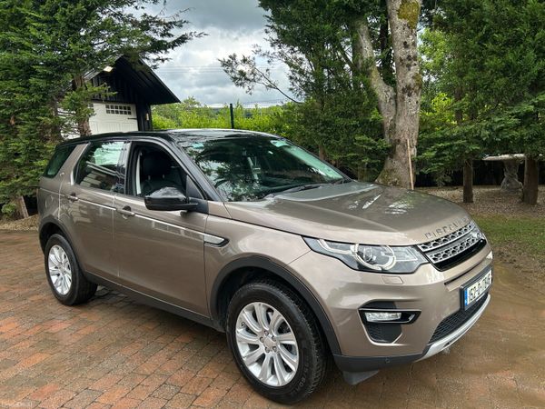 Land Rover Discovery SUV, Diesel, 2015, Gold