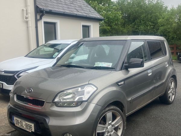 Kia Ceed Hatchback, Petrol, 2010, Grey