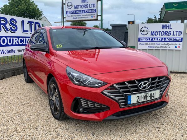 Hyundai i30 Hatchback, Diesel, 2021, Red
