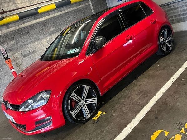 Volkswagen Golf Hatchback, Diesel, 2016, Red