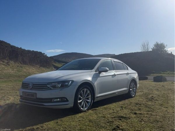 Volkswagen Passat Saloon, Diesel, 2015, White