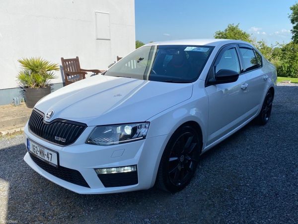 Skoda Octavia Saloon, Diesel, 2016, White