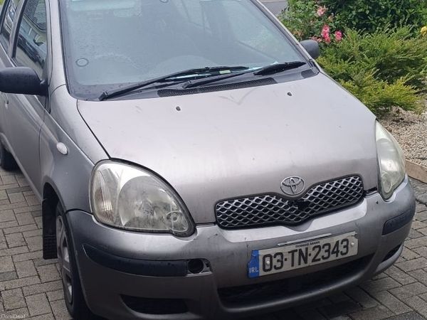 Toyota Yaris Hatchback, Petrol, 2003, Grey