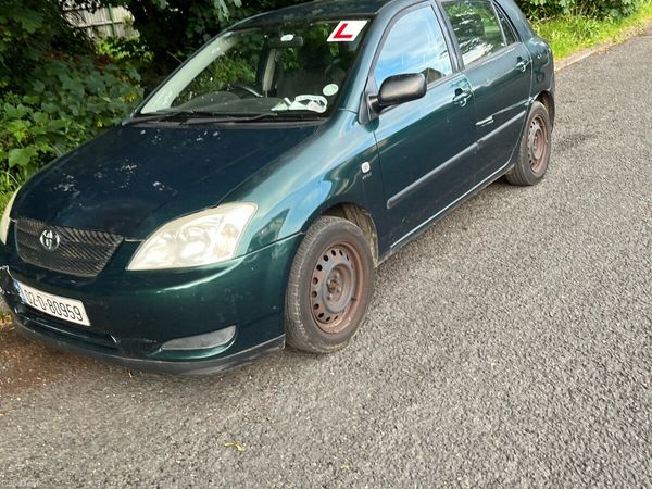 Toyota Corolla Hatchback, Petrol, 2002, Green