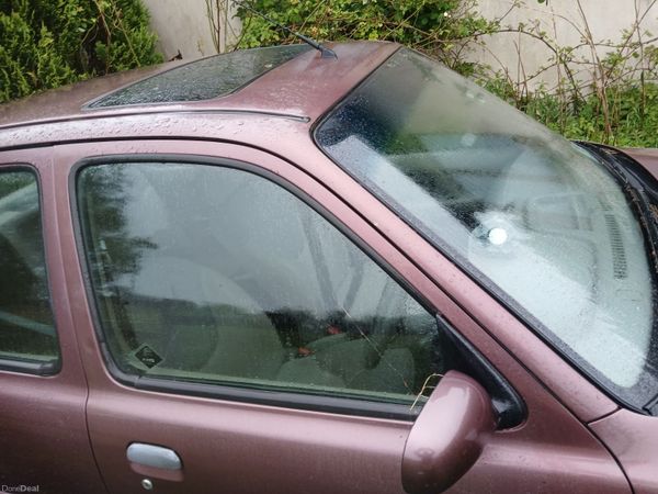 Nissan Micra Hatchback, Petrol, 2002, Red