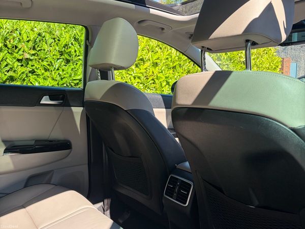 Kia Sportage SUV, Diesel, 2019, White