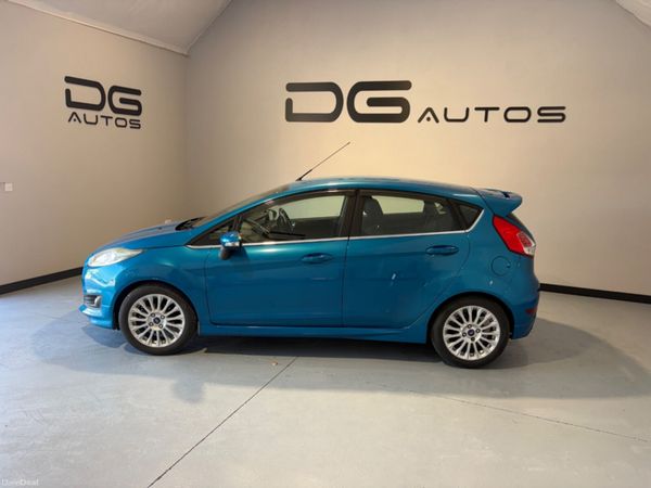 Ford Fiesta Hatchback, Petrol, 2015, Blue