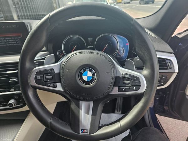 BMW 5-Series Saloon, Petrol Plug-in Hybrid, 2018, Blue