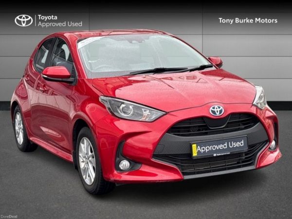 Toyota Yaris Hatchback, Petrol Hybrid, 2022, Red