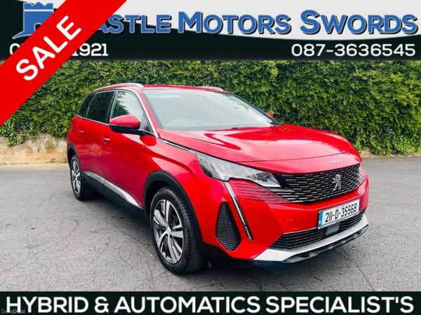 Peugeot 5008 MPV, Petrol, 2021, Red