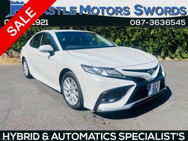 Toyota Camry Saloon, Petrol Hybrid, 2023, White