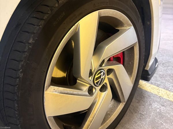 Volkswagen Golf Hatchback, Petrol Plug-in Hybrid, 2021, White