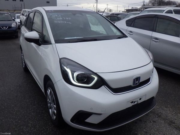 Honda Fit Hatchback, Petrol Hybrid, 2021, White