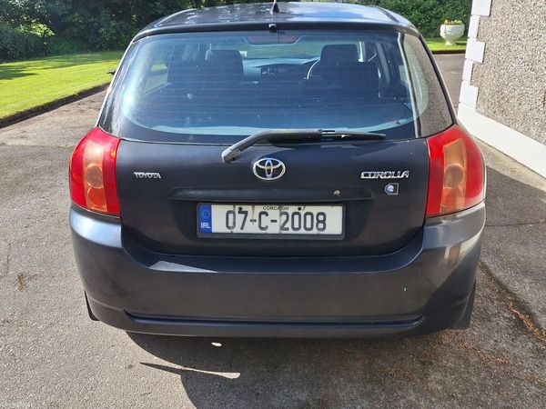 Toyota Corolla Hatchback, Petrol, 2007, Black