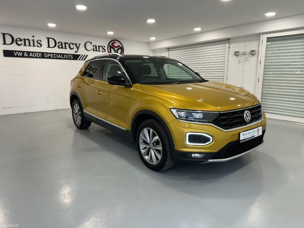 Volkswagen T-Roc Estate, Diesel, 2021, Gold
