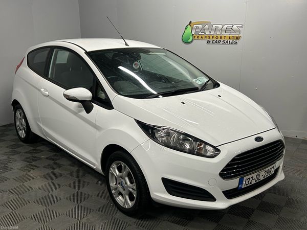 Ford Fiesta Hatchback, Petrol, 2013, White