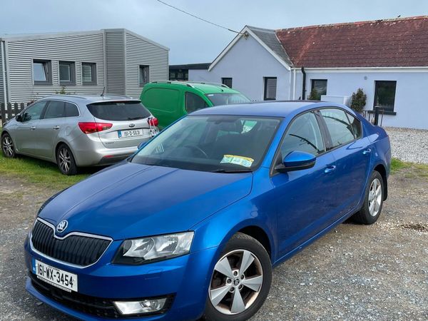 Skoda Octavia Saloon, Diesel, 2016, Blue