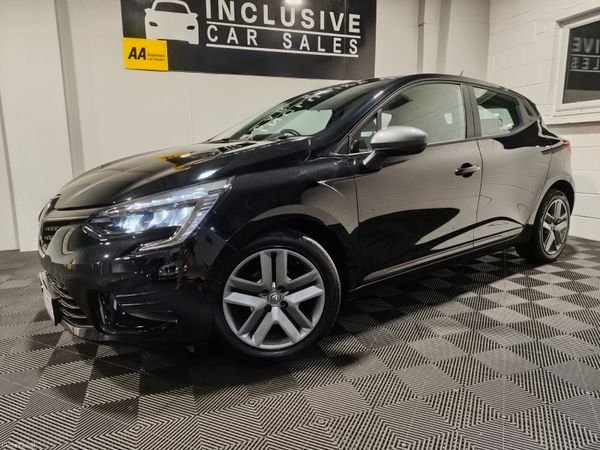 Renault Clio Hatchback, Petrol, 2022, Black