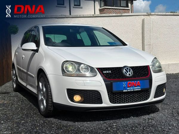 Volkswagen Golf Hatchback, Petrol, 2008, White