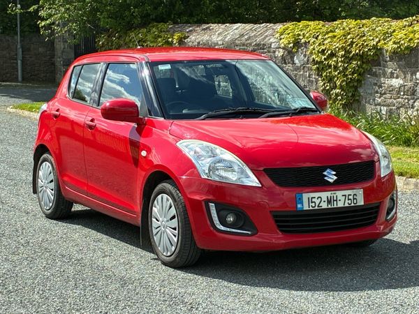 Suzuki Swift Hatchback, Petrol, 2015, Red