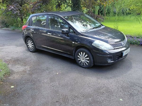 Nissan Tiida Hatchback, Petrol, 2008, Black