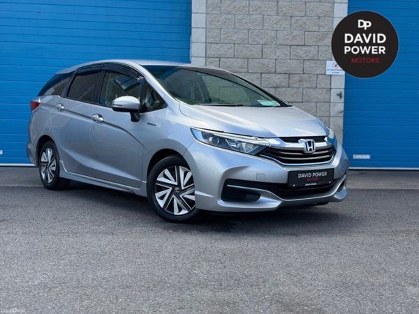 Honda Shuttle MPV, Petrol Hybrid, 2016, Silver